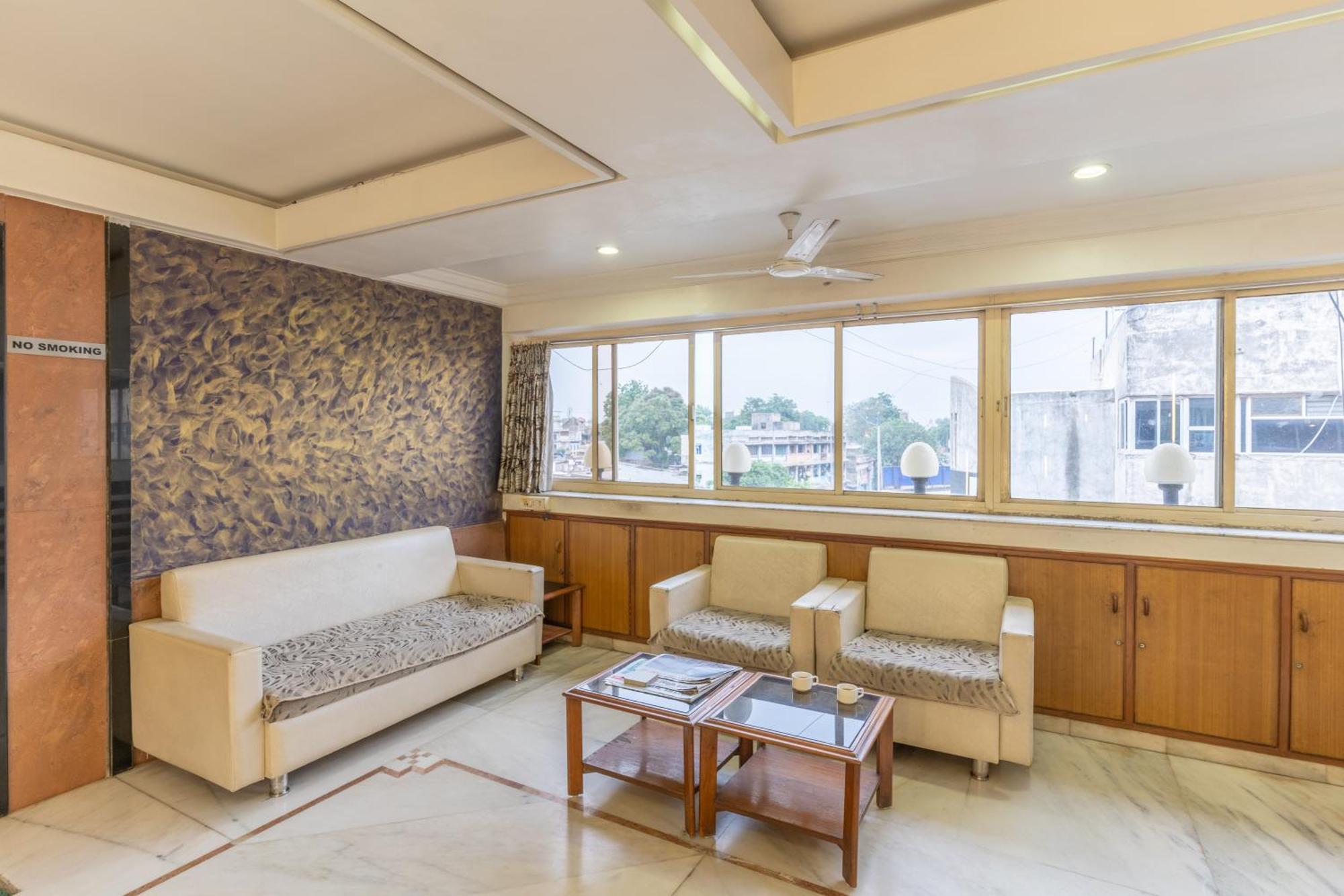 Hotel Sanmati Ahmedabad Exterior foto