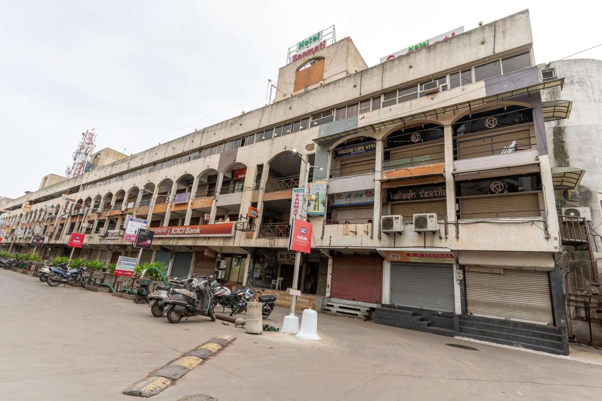 Hotel Sanmati Ahmedabad Exterior foto