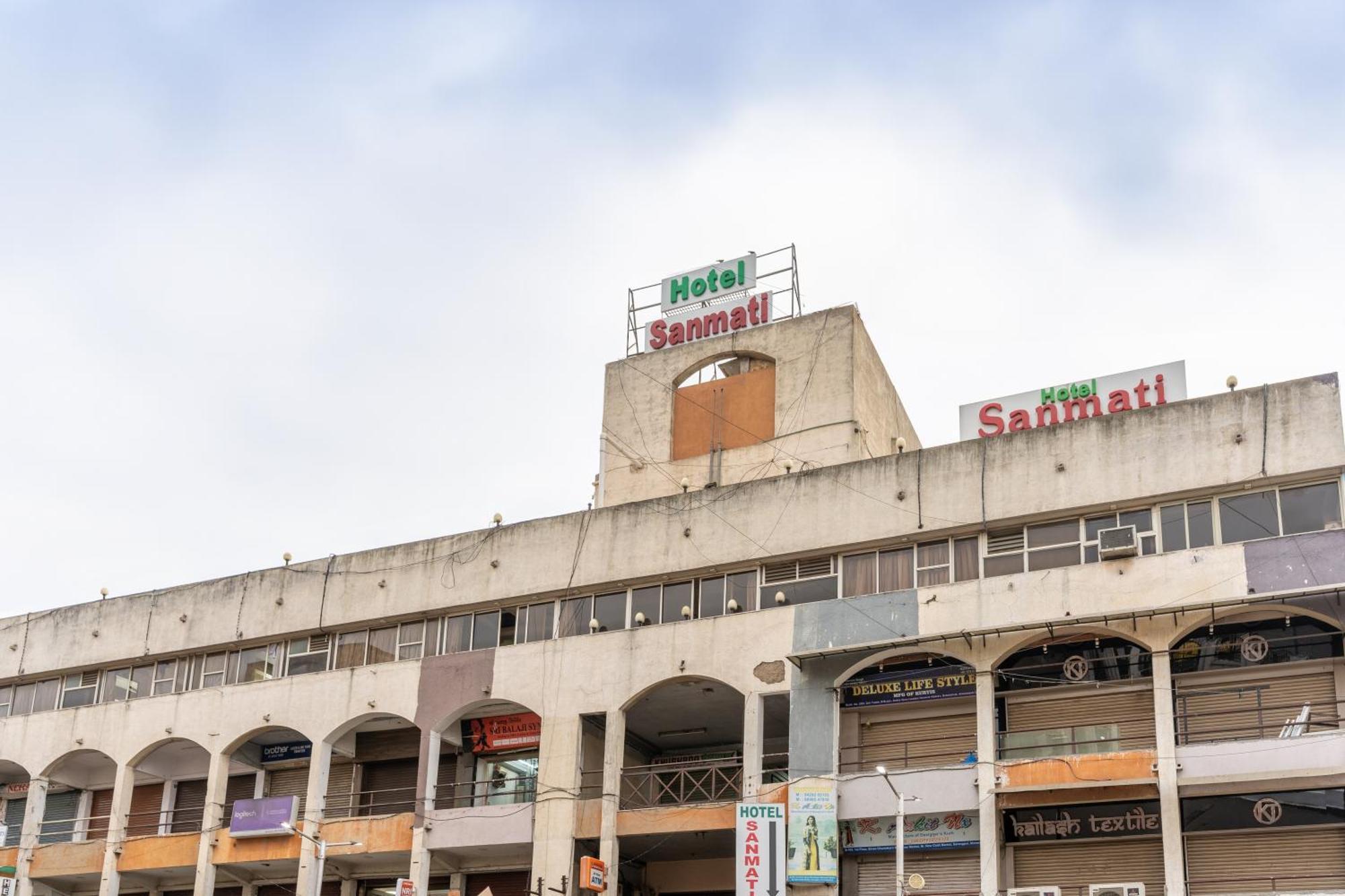 Hotel Sanmati Ahmedabad Exterior foto